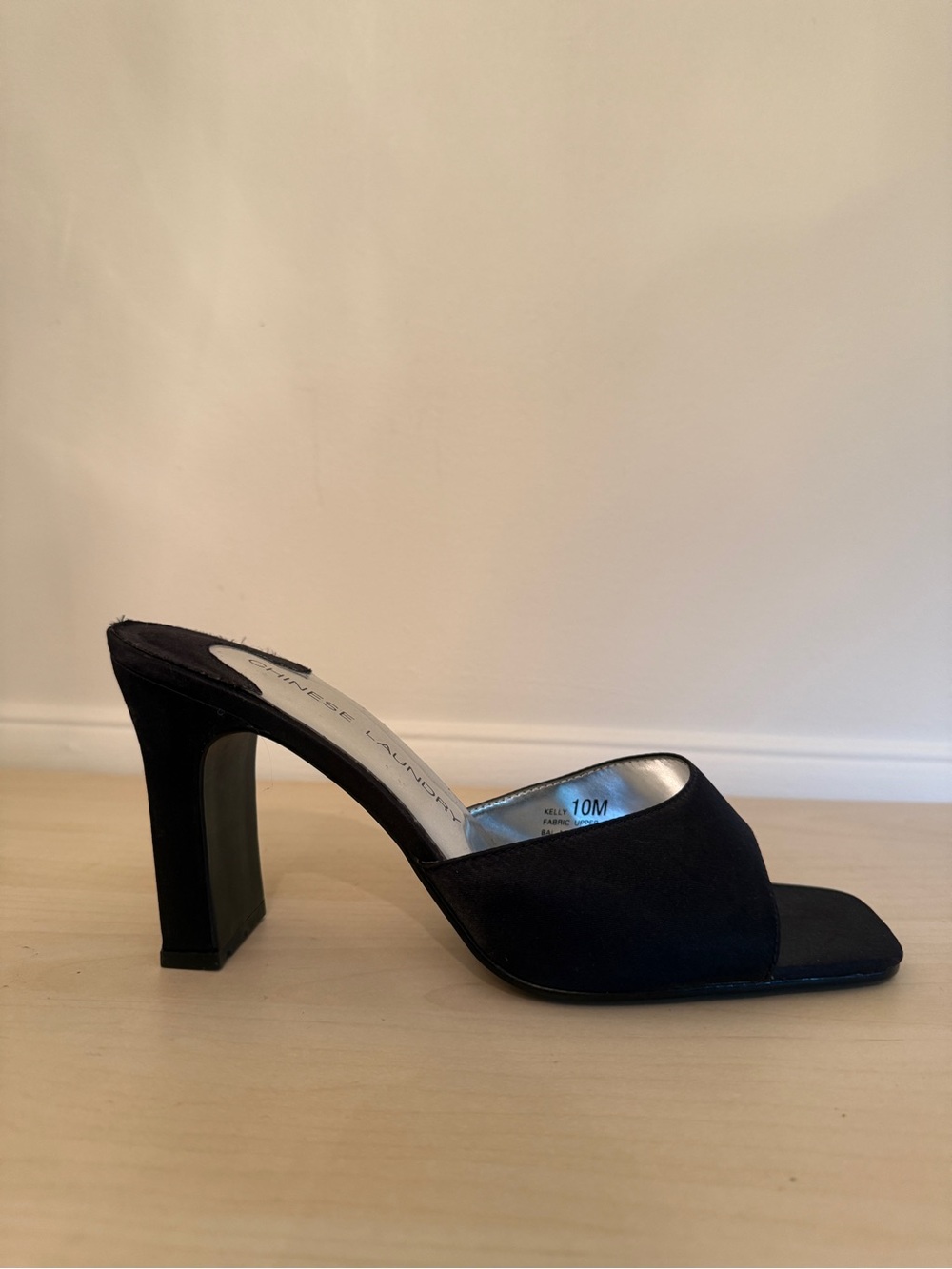 Chinese Laundry Black Slide Heel Mule - Women's Open-Toe Sandal size 10